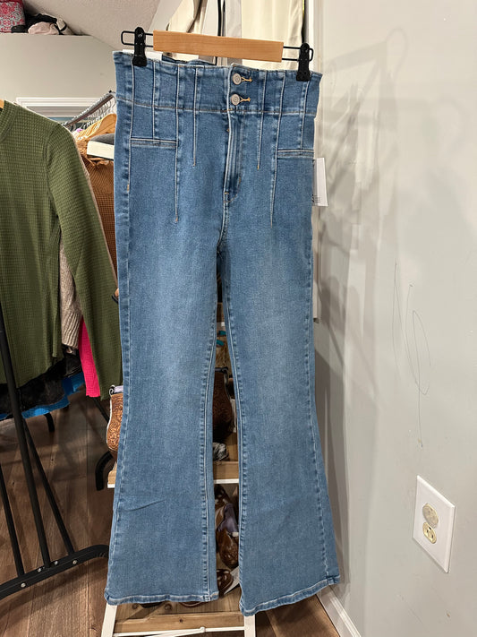 Pintuck Detailed waist Flare Jeans 1608MM
